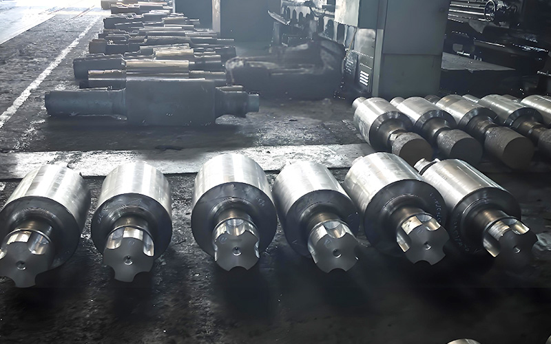 Rodillos de laminador de acero fundido: piezas de fundición de aleaciones de alta resistencia para la industria metalúrgica